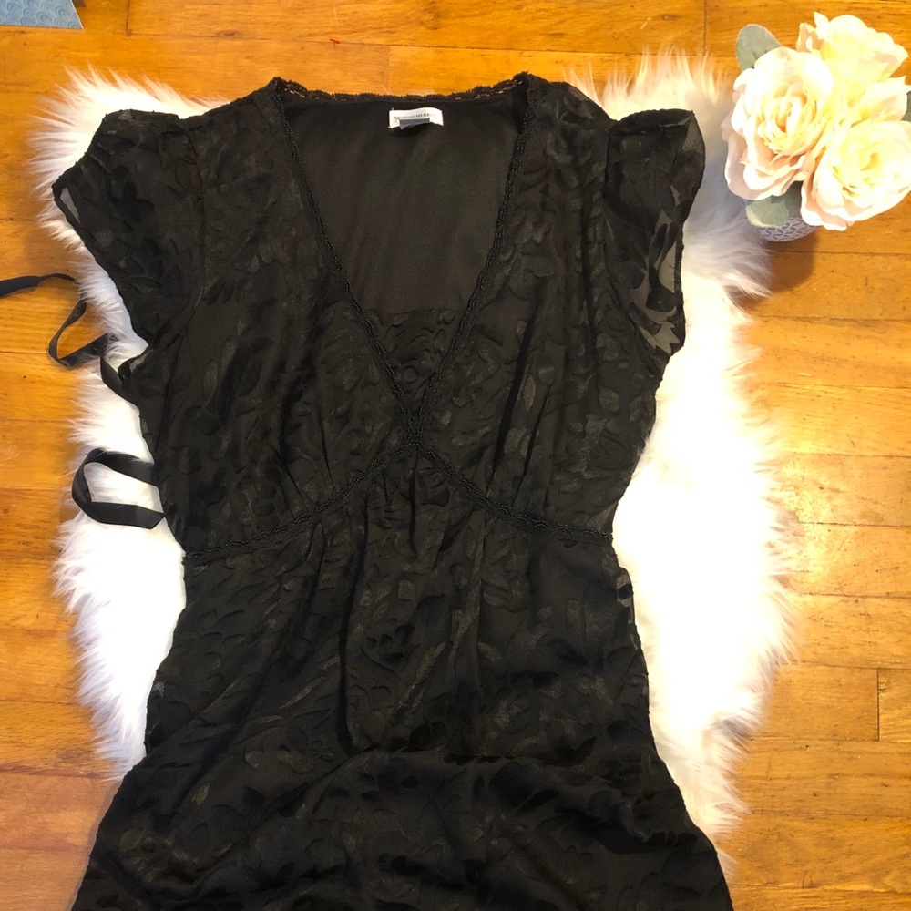 Motherhood black lace sheer modern dress size M